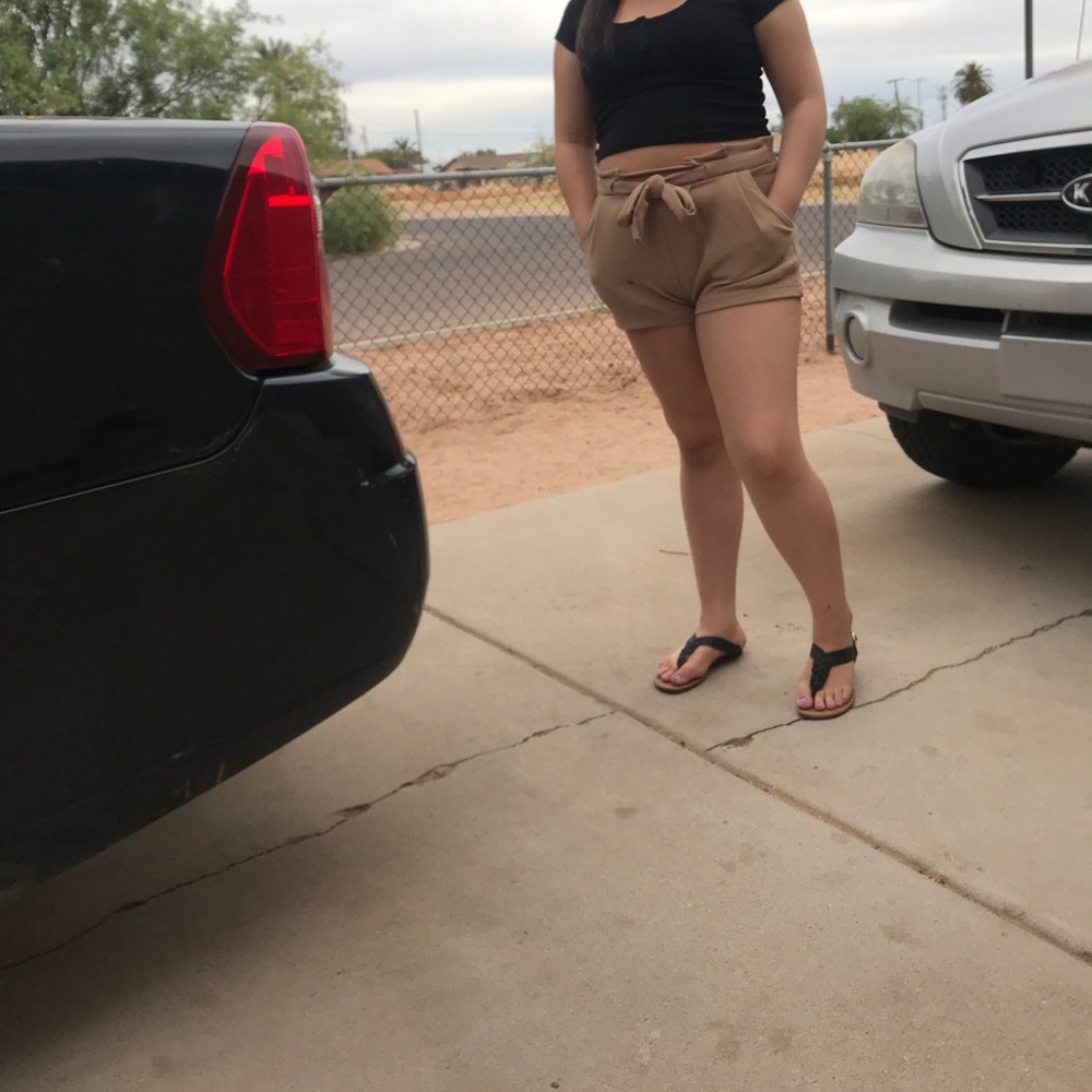 Shorts - Picture 3 of 4
